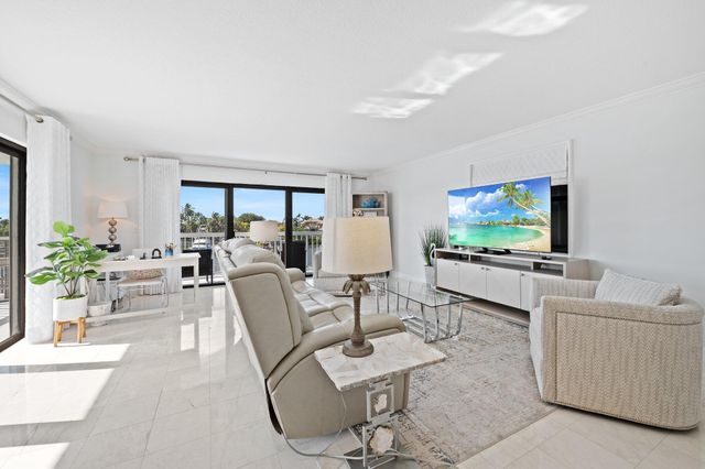 3501 S Ocean Boulevard 307, South Palm Beach, FL 33480