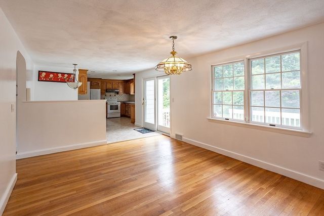 16 Westwood Rd, Lexington, MA 02420