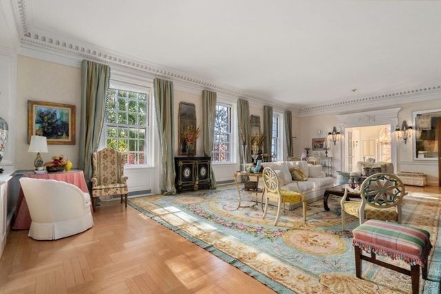 15 Catlin Road, Brookline, MA 02445