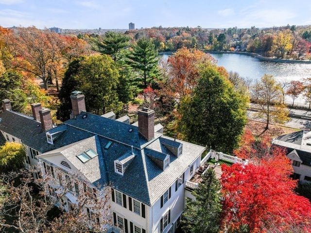 15 Catlin Road, Brookline, MA 02445