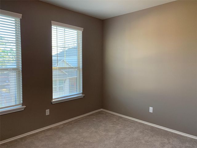 10942 Cannes Memorial Dr, Houston, TX 77043