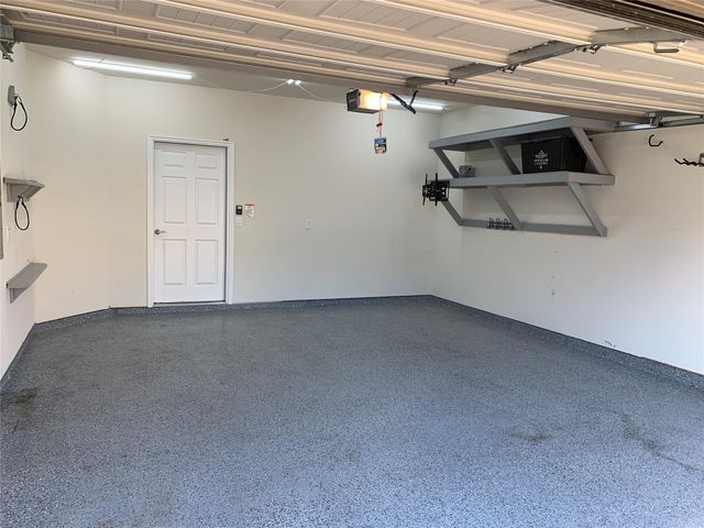 10942 Cannes Memorial Dr, Houston, TX 77043