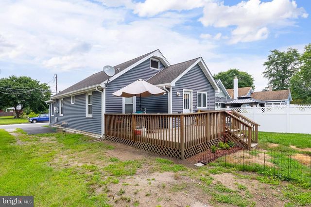 17 HARDING AVE, Pennsville, NJ 08070