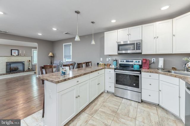 17 HARDING AVE, Pennsville, NJ 08070