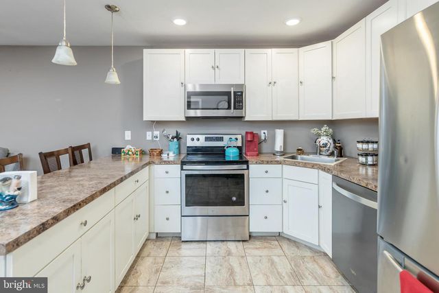 17 HARDING AVE, Pennsville, NJ 08070