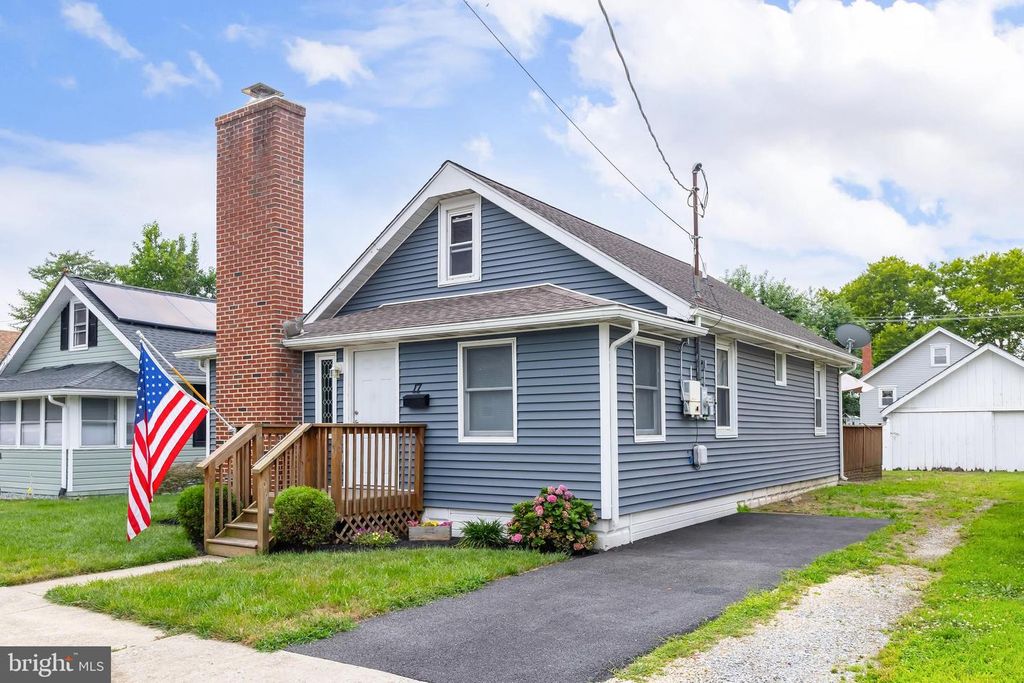 17 HARDING AVE, Pennsville, NJ 08070