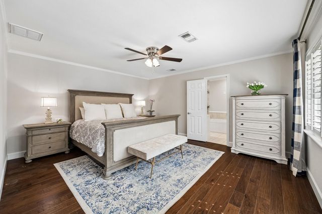 7807 Overbrook Lane, Houston, TX 77063