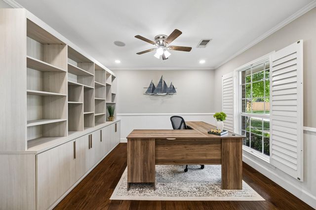 7807 Overbrook Lane, Houston, TX 77063