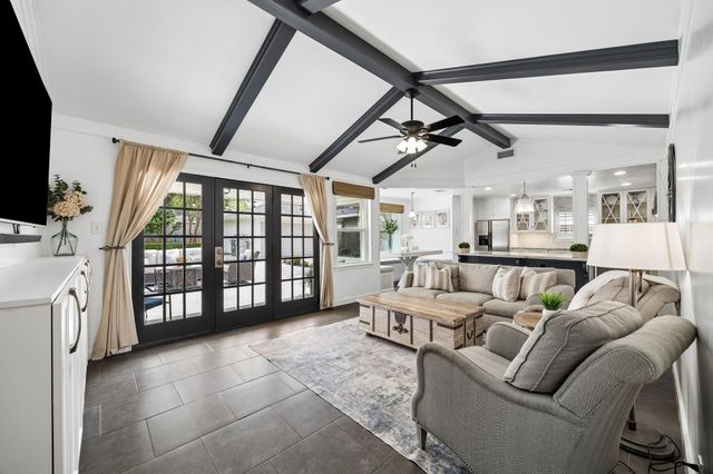 7807 Overbrook Lane, Houston, TX 77063