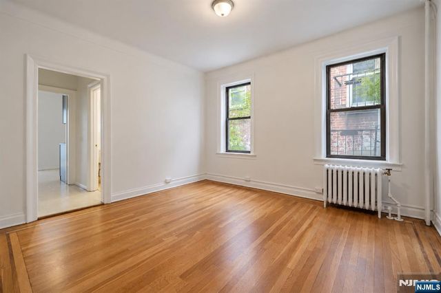321 79th Street 23, North Bergen, NJ 07047