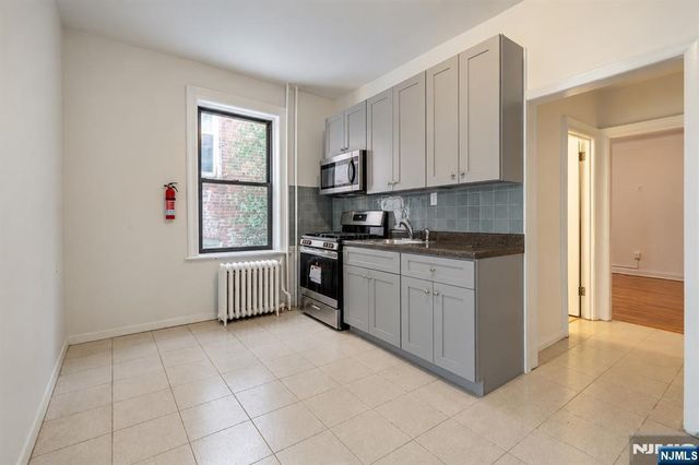 321 79th Street 23, North Bergen, NJ 07047