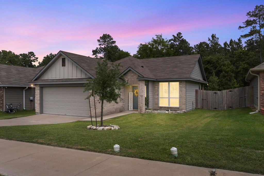 139 New Dawn Trail, Huntsville, TX 77320