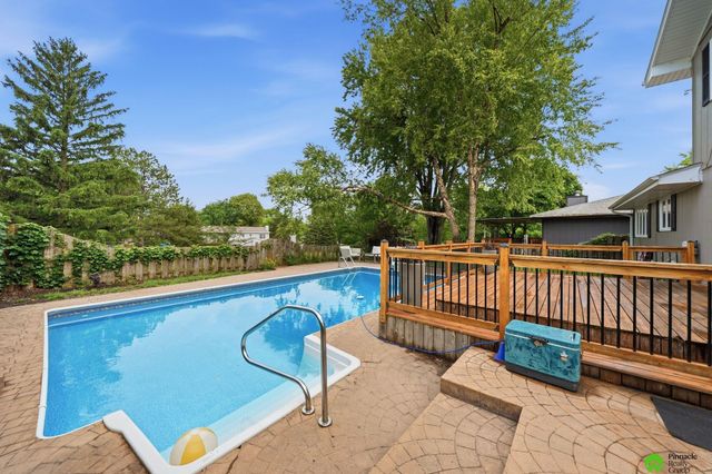 5111 S 32 Street, Lincoln, NE 68516