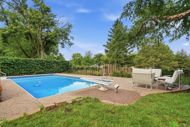 5111 S 32 Street, Lincoln, NE 68516