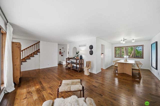 5111 S 32 Street, Lincoln, NE 68516
