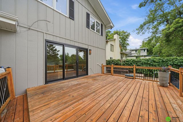5111 S 32 Street, Lincoln, NE 68516