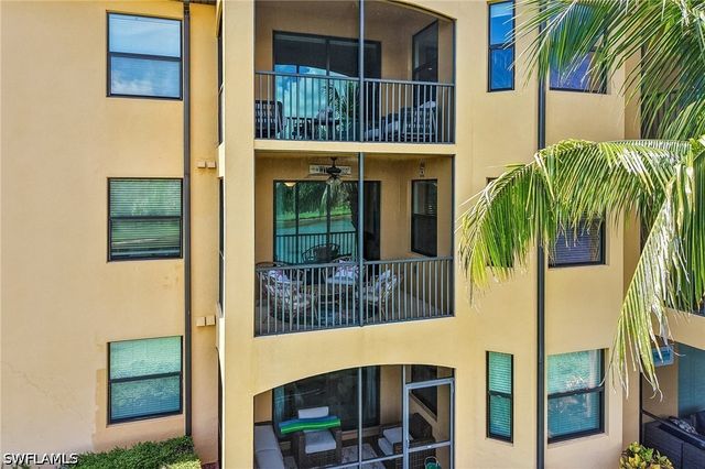 9584 Trevi CT 5227, Naples, FL 34113