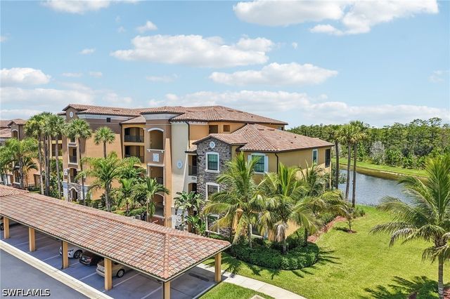 9584 Trevi CT 5227, Naples, FL 34113