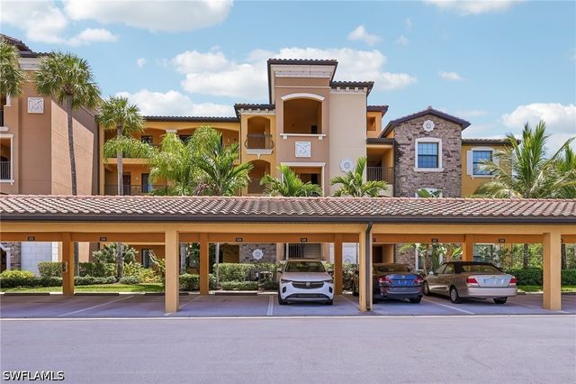 9584 Trevi CT 5227, Naples, FL 34113