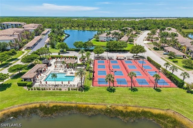 9584 Trevi CT 5227, Naples, FL 34113