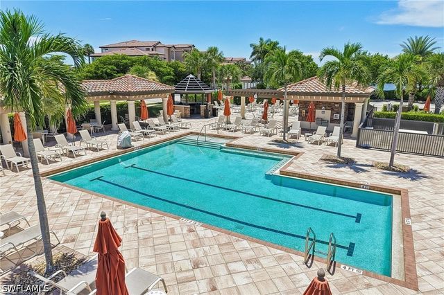 9584 Trevi CT 5227, Naples, FL 34113