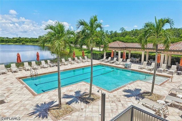 9584 Trevi CT 5227, Naples, FL 34113