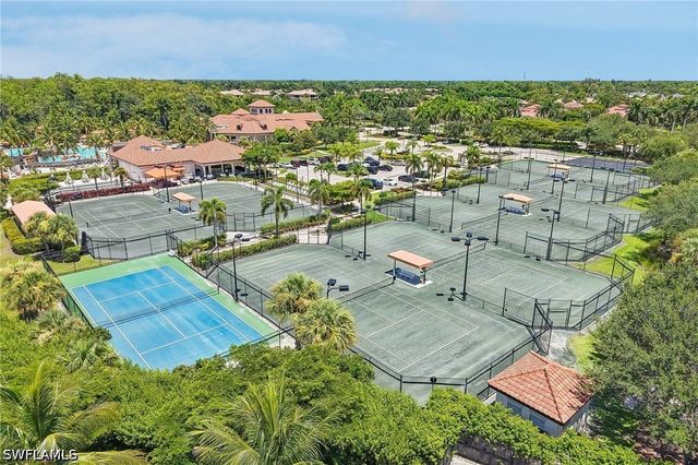 9584 Trevi CT 5227, Naples, FL 34113