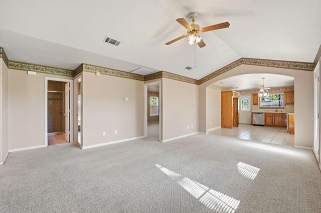 231 County Road 2234, Cleveland, TX 77327