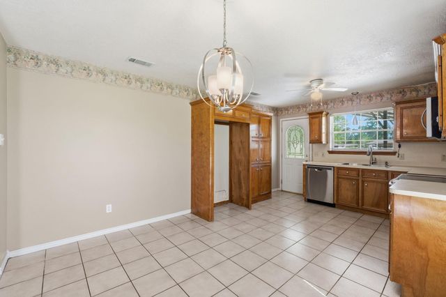 231 County Road 2234, Cleveland, TX 77327
