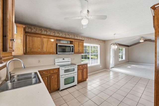 231 County Road 2234, Cleveland, TX 77327