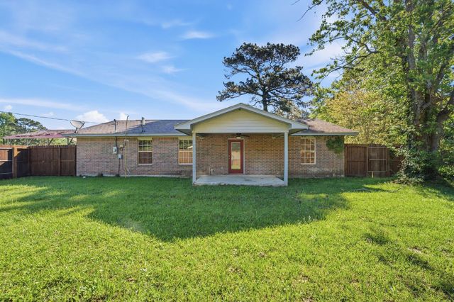 231 County Road 2234, Cleveland, TX 77327