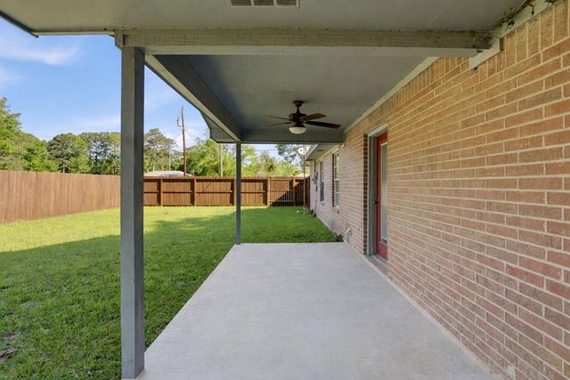 231 County Road 2234, Cleveland, TX 77327