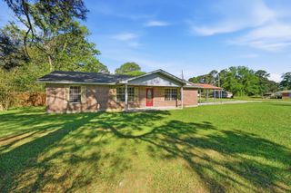 231 County Road 2234, Cleveland, TX 77327