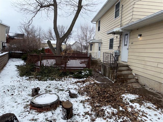 275 5th Avenue, Marion, IA 52302