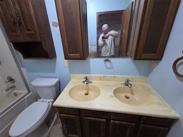 275 5th Avenue, Marion, IA 52302