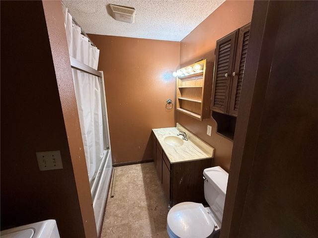 275 5th Avenue, Marion, IA 52302