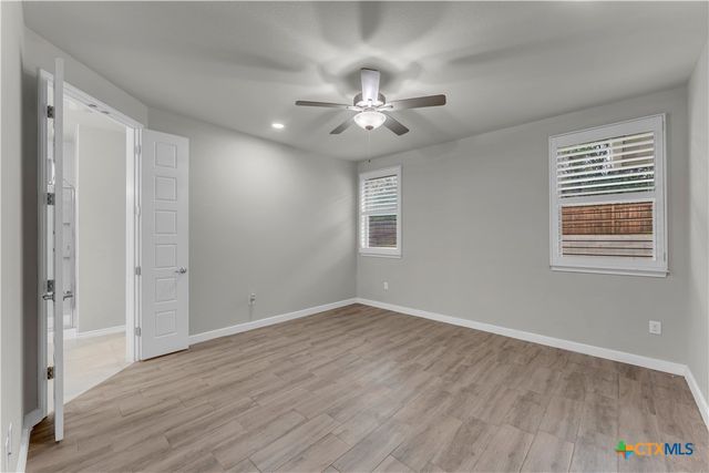 511 Taylor Drive, Horseshoe Bay, TX 78657
