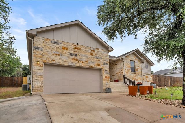 511 Taylor Drive, Horseshoe Bay, TX 78657