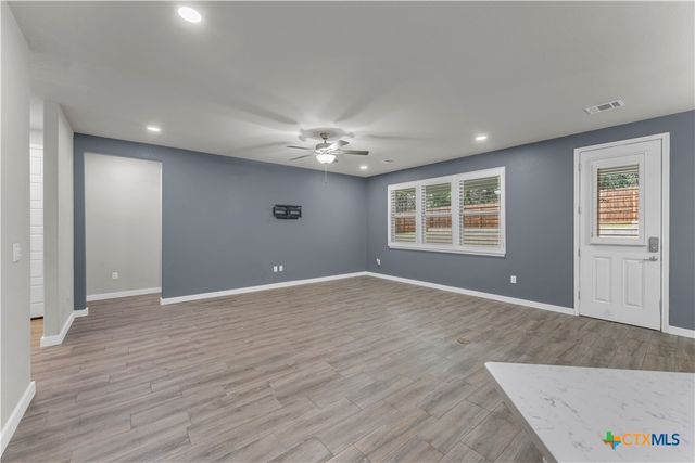 511 Taylor Drive, Horseshoe Bay, TX 78657