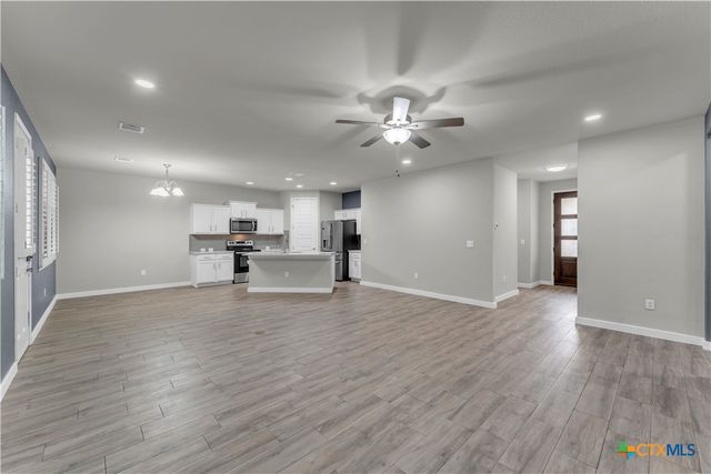 511 Taylor Drive, Horseshoe Bay, TX 78657