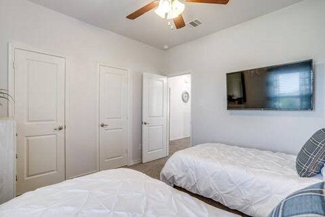 10040 Eagle Pass Place, Mckinney, TX 75071