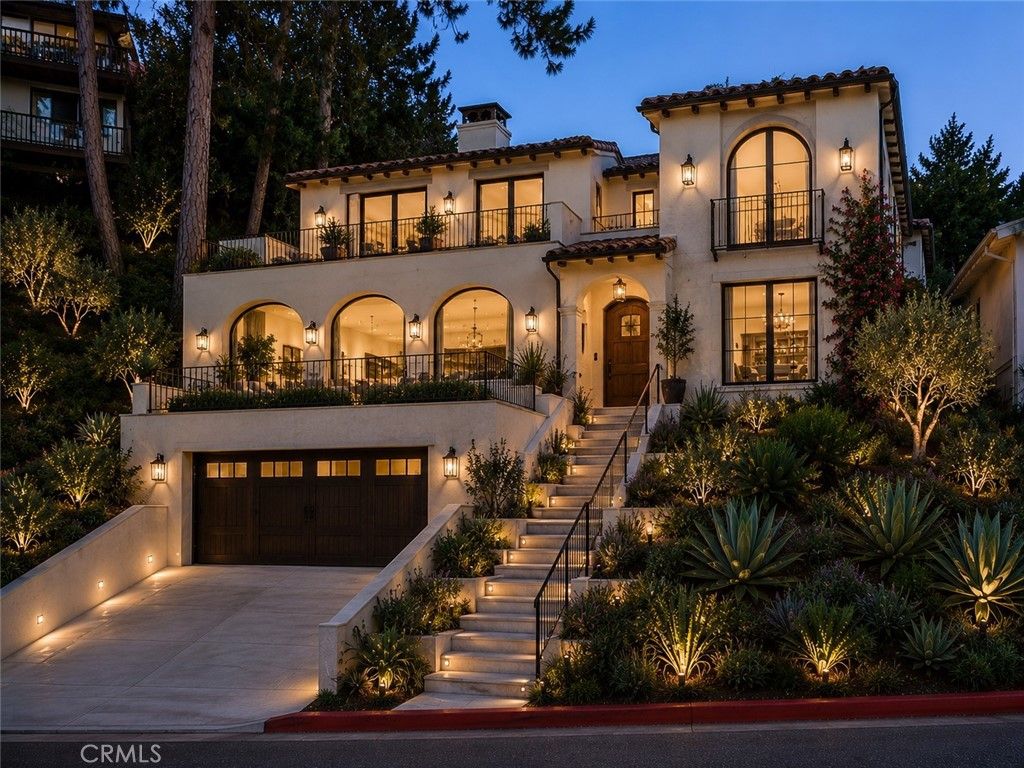 1112 VINCENT Way, Glendale, CA 91205