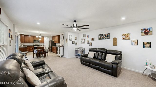 151 Blue Ridge Cir, Mt Washington, KY 40047