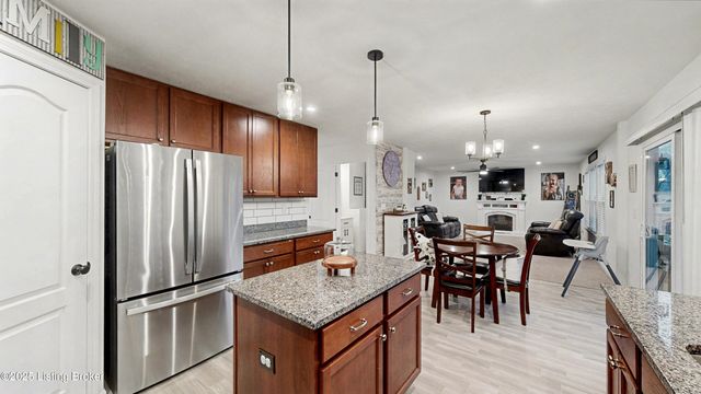 151 Blue Ridge Cir, Mt Washington, KY 40047