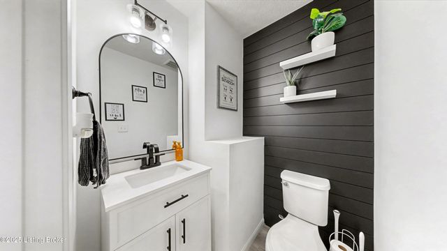 151 Blue Ridge Cir, Mt Washington, KY 40047