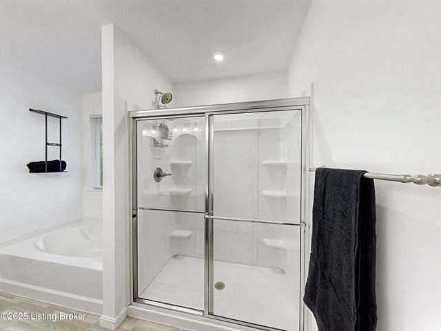 151 Blue Ridge Cir, Mt Washington, KY 40047