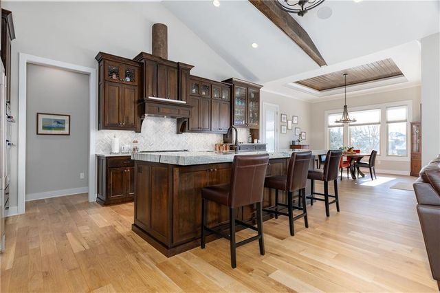 25137 W 105th Terrace, Olathe, KS 66061