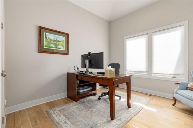 25137 W 105th Terrace, Olathe, KS 66061