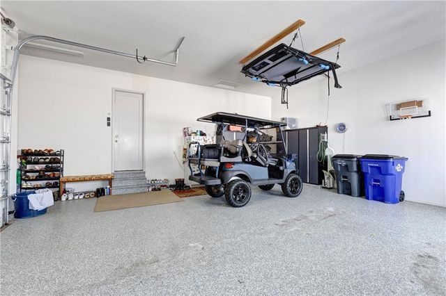 25137 W 105th Terrace, Olathe, KS 66061