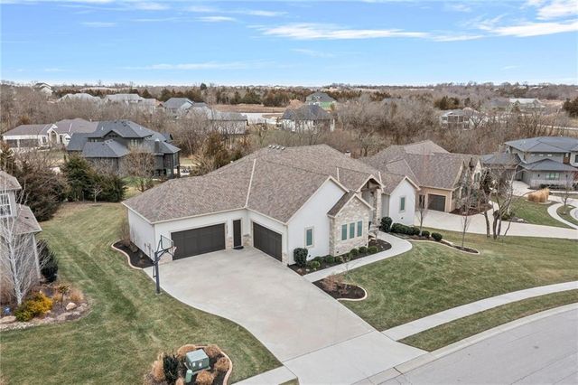 25137 W 105th Terrace, Olathe, KS 66061